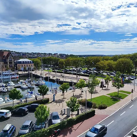 Ibis Deauville Centre-3
